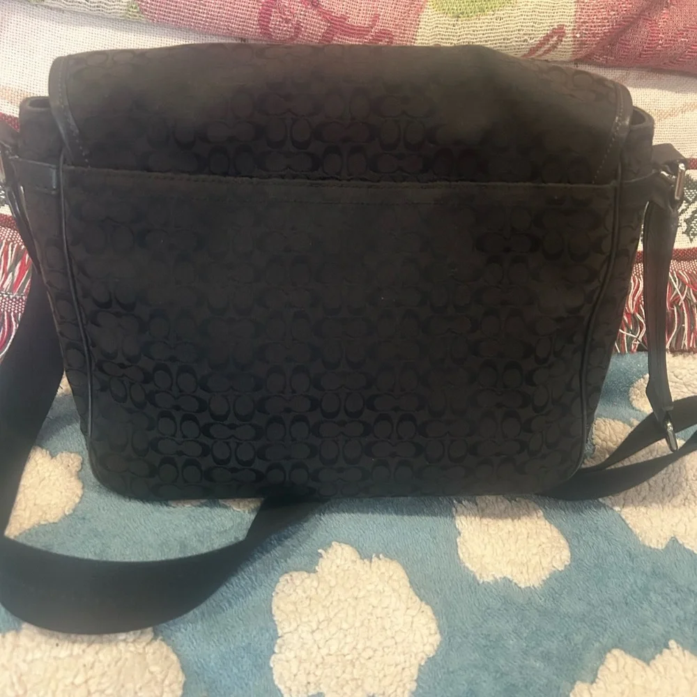 Coach Signature Black Men's Messenger Bag - Picture 2 of 10